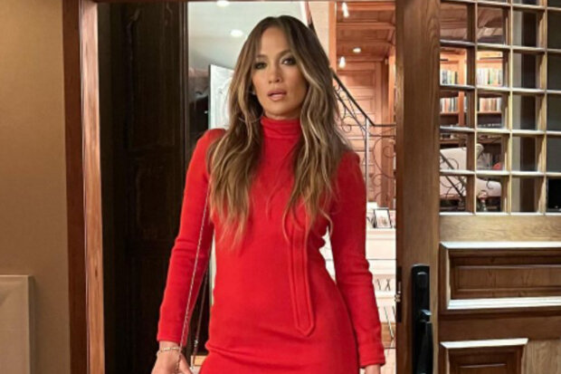 "Pokud to víš, tak to víš": Komu Jennifer Lopez věnovala svou novou manikúru