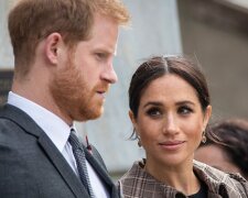 "Vždy zůstanou milovanými členy mé rodiny," řekla Alžběta II. Prince Harry a Meghan nebudou moci používat královské tituly