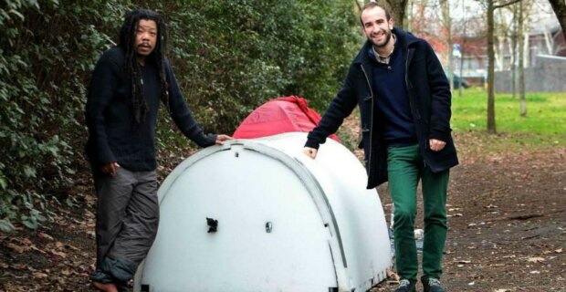 Inženýr vynalezl „domy“ pro bezdomovce, v kteří se  zimě zahřívají