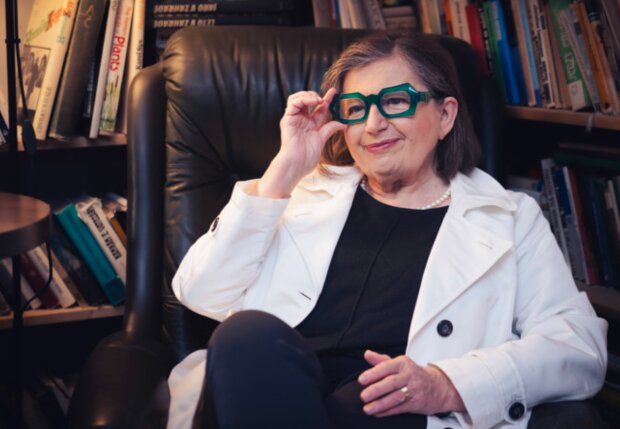 Zuzana Kronerová v novém filmu Život pro samouky. Foto: Snímek obrazovky extra.cz