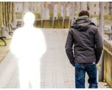 Naši zesnulí blízcí nás kontaktují, ale my si toho nevšímáme. Jak pochopit, že jsou poblíž: několik společných znaků