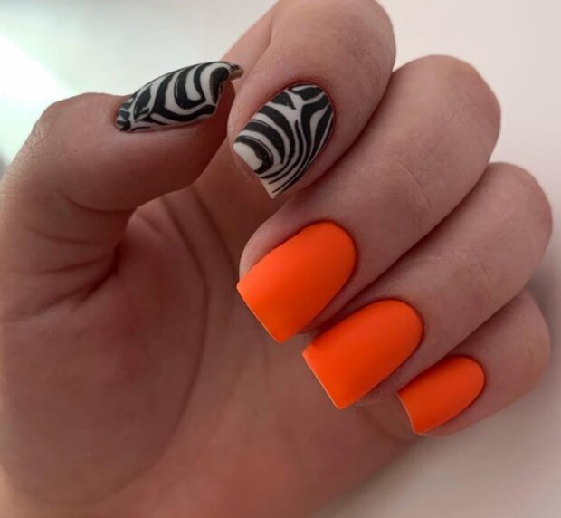 Nápady na jasnou manikúru. Foto: snímek obrazovky Instagram