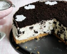 Jak připravit dokonalý cheesecake "Oreo". Recept na luxusní dezert bez pečení, odkoukaný u sousedky