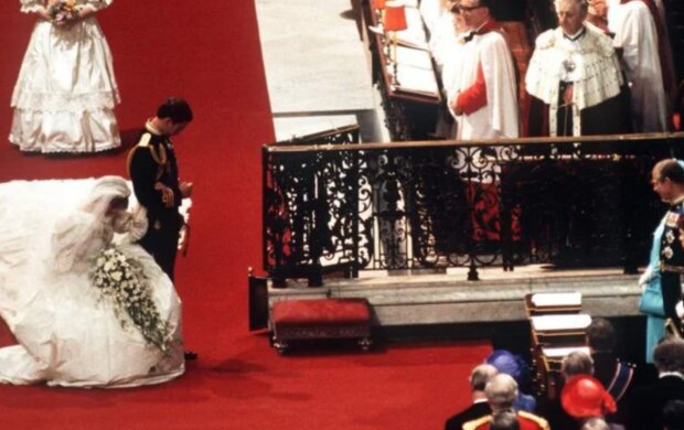 Charles a Diana. Foto: snímek obrazovky mixnews