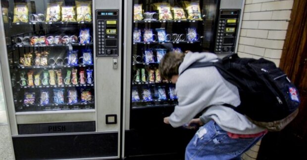 Automat, který trestá ty, kteří kupují nezdravé jídlo