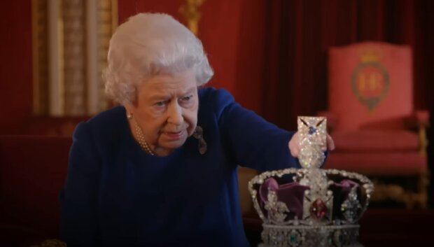 Alžběta II. a královna Viktorie,  Foto: snímek obrazovky YouTube