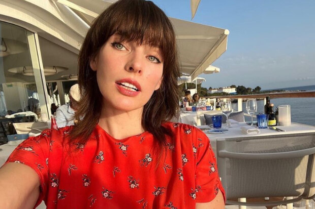 Jak vypadá nejstarší dcera Milly Jovovich: Slečna okouzlila všechny na pařížském týdnu módy