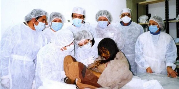 Během expedice byla nalezena unikátní mumie: vědci zjistili, co se s touto holkou stalo