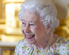 Jíst každý den: proč královna Alžběta nemůže žít bez jahod