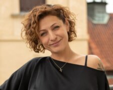 Adéla Elbel: Od jeviště k mateřství s humor a novou hvězdou na obzoru