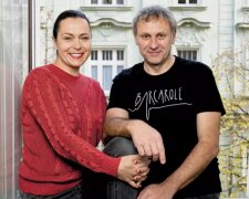 Igor Chmela a jeho manželka. Foto: snímek obrazovky YouTube