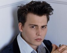 Syn Johnnyho Deppa oslavil osmnáct let a je stejně pohledný jako jeho otec
