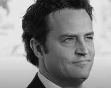 Nedýchající Matthew Perry byl nalezen doma ve vodě za podivných okolností: herec ze seriálu Přátelé byl přesvědčen, že by se mu to mělo stát dříve