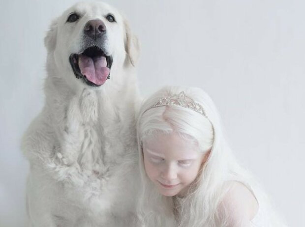 Fotoprojekt "Porcelánoví lidé" ukazuje hlubokou krásu albínů: "Jsou jako z pohádek"