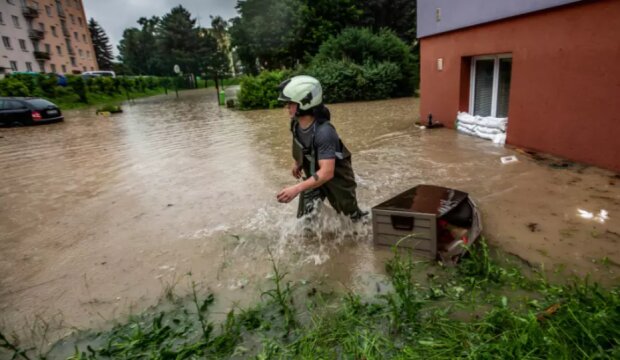 Další výstraha před povodněmi. Hydrolog povrchových vod pověděl, proč si příroda nemůže sama poradit