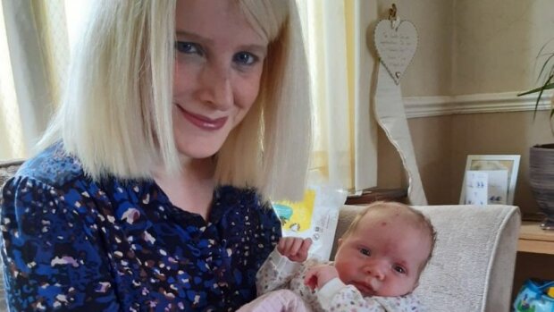 „Udělala jsem pro svou dceru všechno, co jsem mohla“: žena se rozhodla pro operaci v děloze, aby zachránila dítě