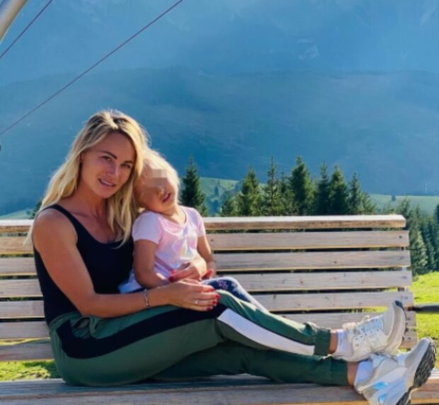 Zuzana Koperniech a Elisabet. Foto: snímek obrazovky blesk.cz