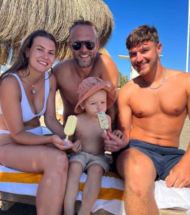 Ondřej Novotný s rodinou. Foto: snímek obrazovky Instagram