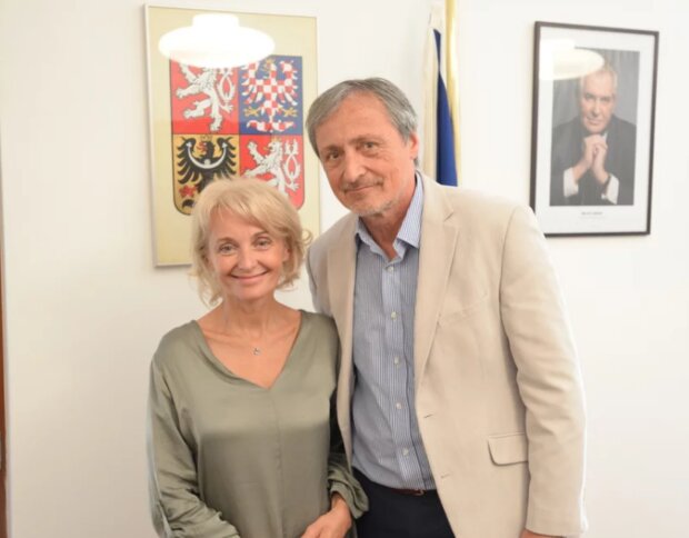 Martin Stropnický a Veronika Žilková. Foto: snímek obrazovky ahaonline.cz