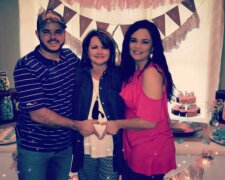 Statečná babička se stala náhradní matkou pro svého vnuka, podrobnosti