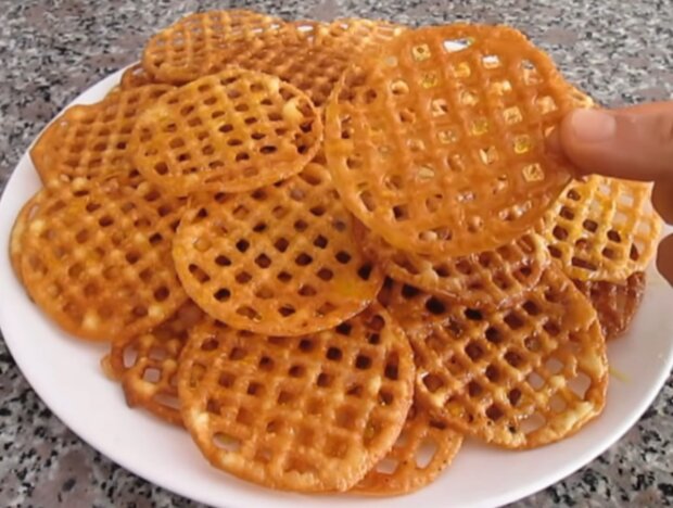 Recept na křupavé vafle. Foto: snímek obrazovky YouTube