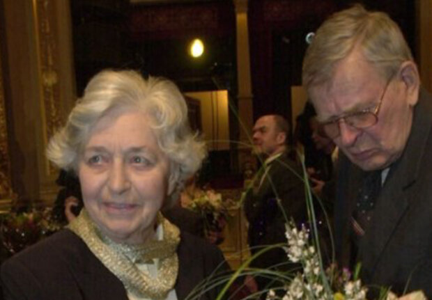 Jan Skopeček prožil se svou manželkou 70 let. Oba měli stejný smysl pro humor: "Já byl geniální, ona neobyčejně chytrá"