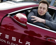 Bill Gates a Mark Zuckerberg už se posunuli, Jeff Bezos je stále v sedle: génius Elon Musk vykázal rekordní zisk