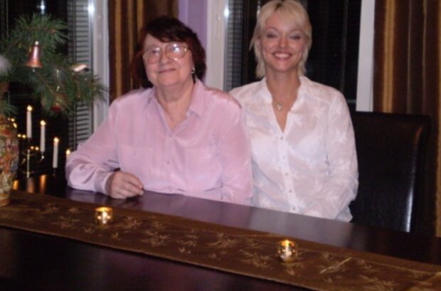 Antonie Zacpalová a Dominika Gottová. Foto: snímek obrazovky ahaonline.cz