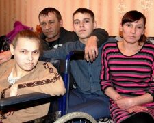 Patnáctiletý školák zachránil celou rodinu před požárem a vynesl sestru vozíčkářku v náručí