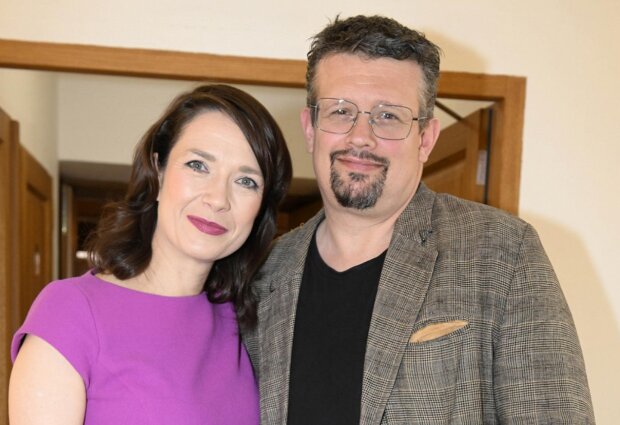 Tereza Kostková se svým mužem Jakubem Nvotou. Foto: Snímek obrazovky super.cz