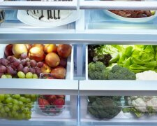 Aby byla zelenina vždy čerstvá, vložte do ledničky kuchyňskou houbičku