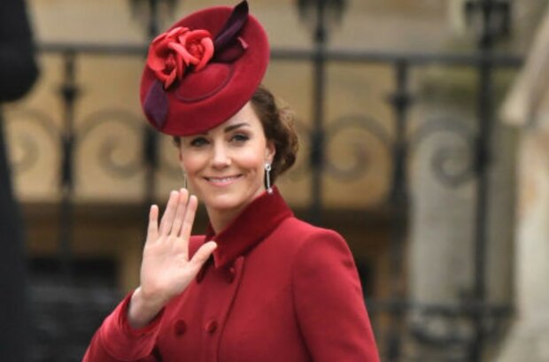 Nejmódnější kabát pro podzim 2022: Kate Middleton se poprvé objevila na veřejnosti od pohřbu Alžběty II