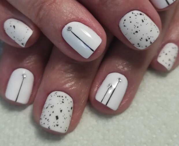 Nápady na jasnou manikúru. Foto: snímek obrazovky Instagram