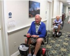 Neobvyklá svatba v domově důchodců: je mu 100, je jí 103 a teprve se vzali