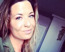 Leslie hledala opuštěný dům pro focení a našla staršího muže, dívka mu chtěla pomoci