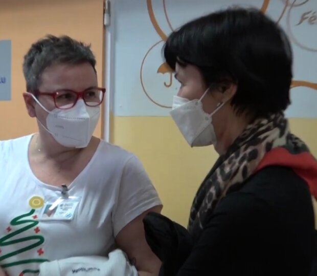 Očkování. Foto: snímek obrazovky YouTube