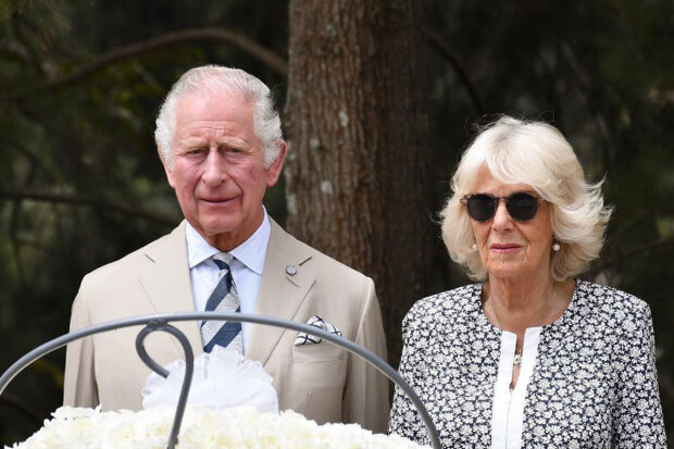 Na počest výročí: vévodkyně Kate uspořádala focení v zahradě pro vévodkyni z Cornwallu