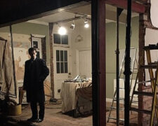 Manžel s manželkou postavili dům z ruin: rodiče koupili špatný dům v dobré ulici, aby děti chodily do dobré školy