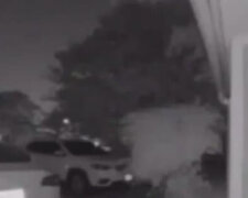 Bezpečnostní kamera zachytila objekt, který se pohyboval nad domem: Lidé předpokládali, že jde o UFO