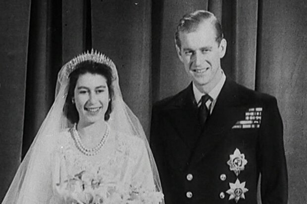 Alžběta II a Philip. Foto: snímek obrazovky YouTube