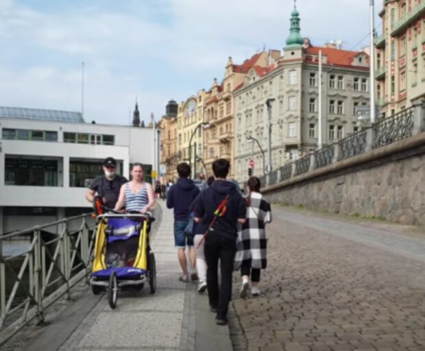 Rozvolňování. Foto: snímek obrazovky YouTube