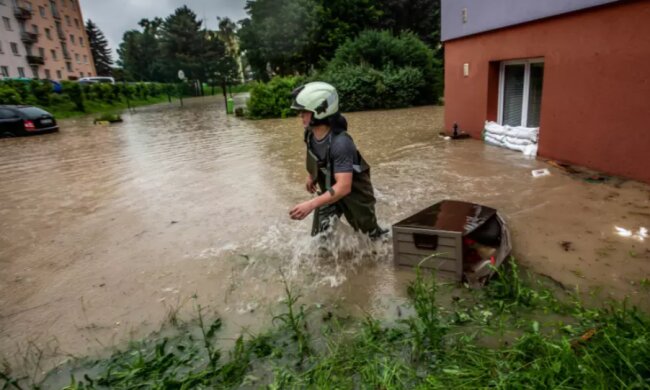 Další výstraha před povodněmi. Hydrolog povrchových vod pověděl, proč si příroda nemůže sama poradit