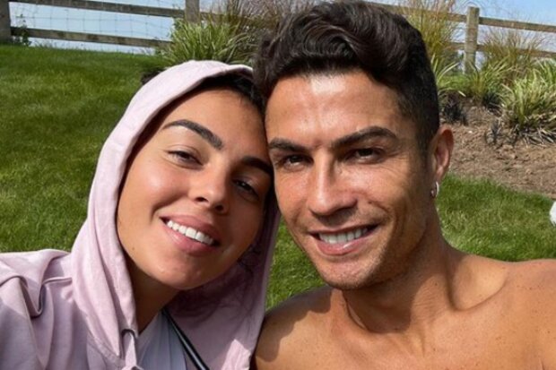 Cristiano a Georgina. Foto: snímek obrazovky Instagram