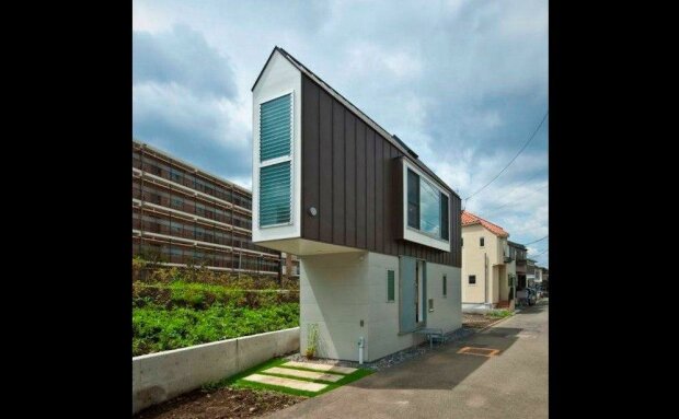 Neuvěřitelný dům v Japonsku, který je větší uvnitř než zvenku