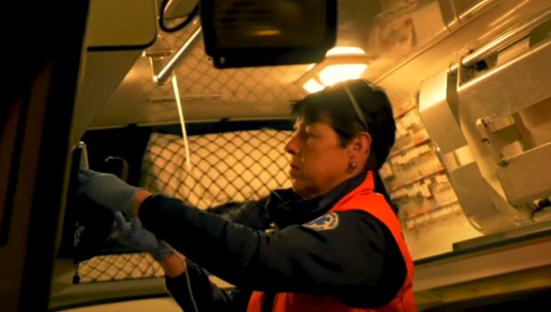 Zdravotnická záchranná služba. Foto: snímek obrazovky YouTube