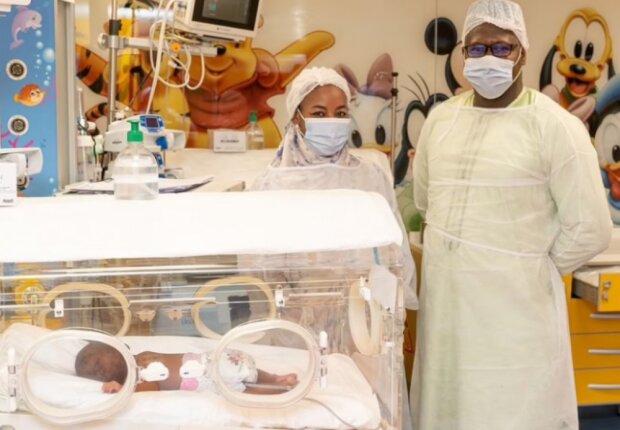 Miminka. Foto: snímek obrazovky MailOnlain / Simon Ashton