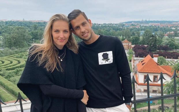 “Poslední Vánoce ve dvou": Tenistka Kristýna Plíšková je těhotná. Pár se pochlubil velmi dojemným snímkem