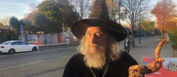 Novozélanďan oficiálně pracuje jako čaroděj a dostává plat
