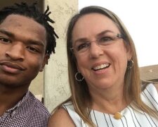 Babička a kluk. Foto: snímek obrazovky Instagram