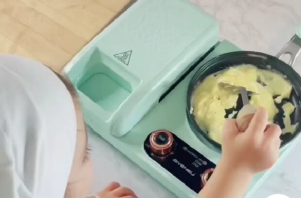 Dítě. Foto: snímek obrazovky TikTok